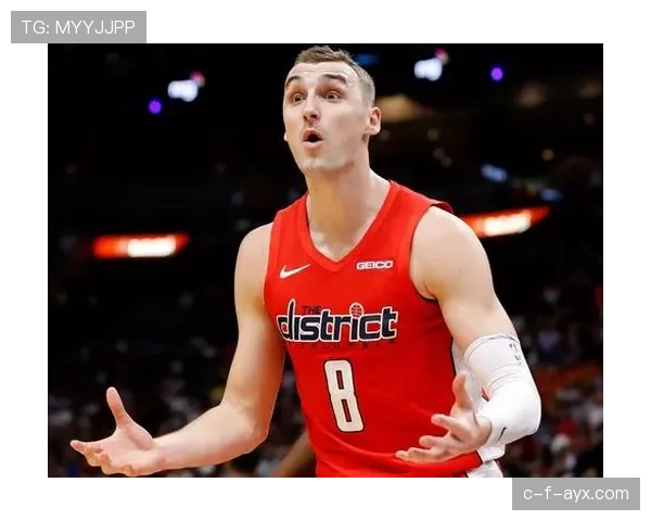 哥伦比亚队闪电反击惊艳全场，强势领跑比赛