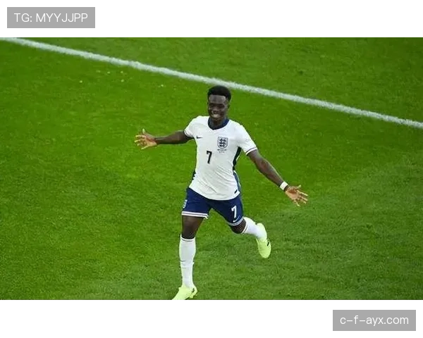 萨卡精彩突破助英格兰挺进欧洲杯决赛，闪耀表现引全场期待