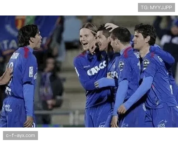 西甲锋线组合状态火热，强势表现助球队冲击冠军