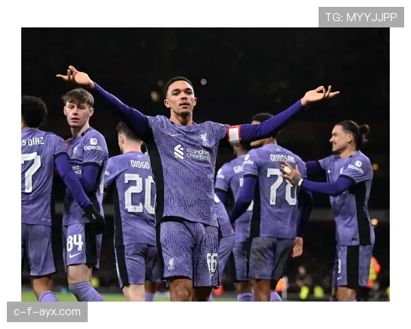 西汉姆联夏窗引援势头强劲，多笔关键签约引发关注