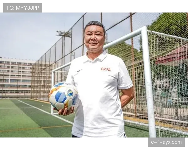 从争议到传奇：巴洛特利如何以独特风格重塑足球文化