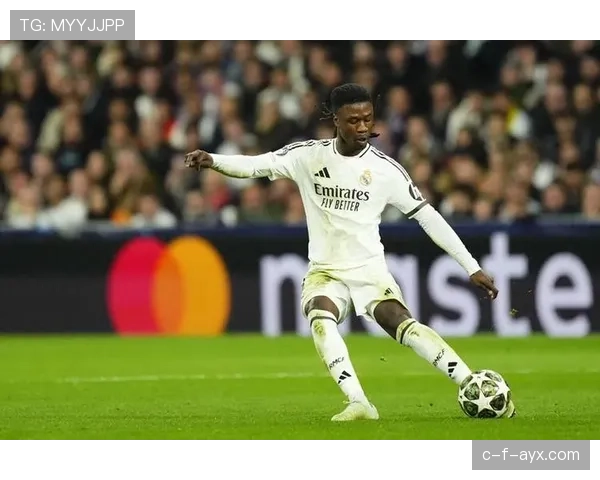 卡马文加是否顶级中场：防守覆盖与推进能力分析