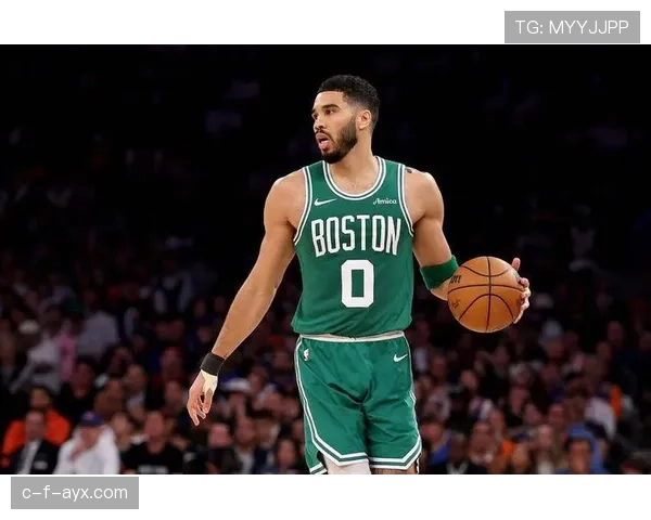 塔图姆无球效率提升，拉开空间能力改变绿军进攻结构